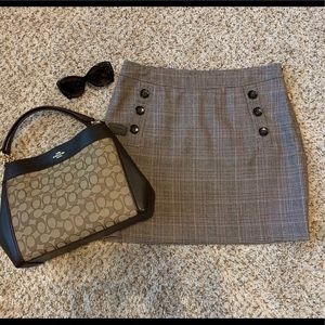 ✨Super Cute Ladies Banana Republic Skirt✨